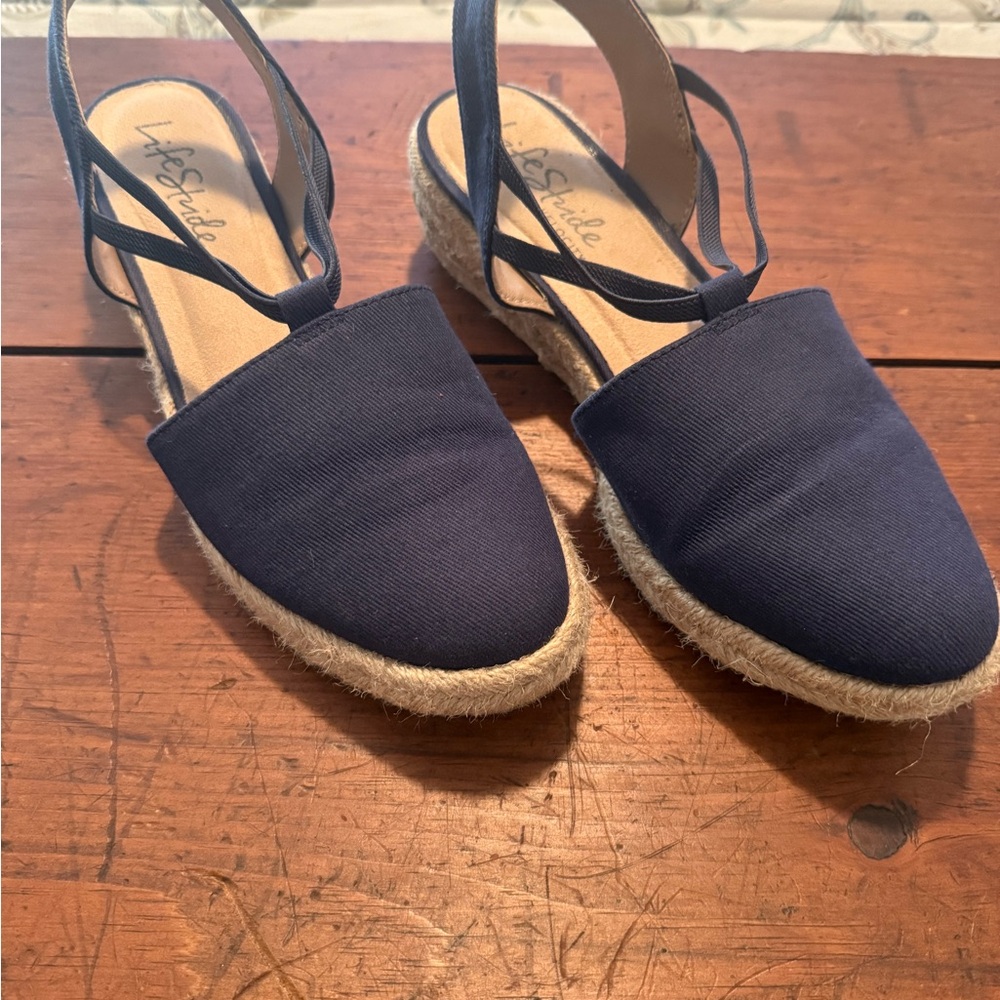 Life Stride Women's Navy Espadrille Sandals